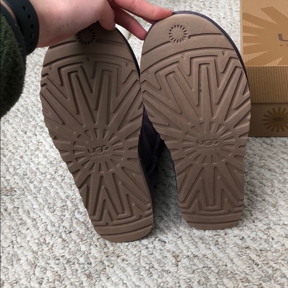 Purple Bailey Bow Ugg Boots - Picture 4 of 4